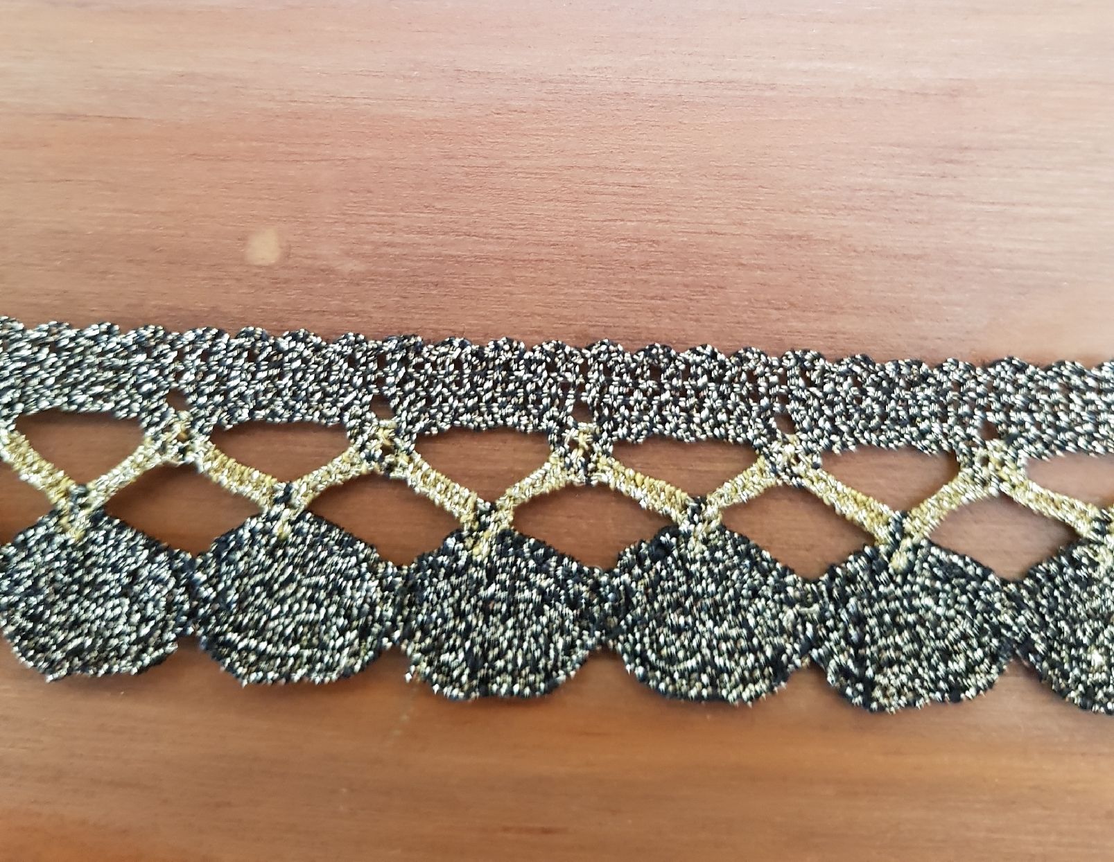 Nastri decorativi: Glitzer Spitzenborte Brokat Gold/ Dekoband – Nuovo (secondo la descrizione) da Thayngen venduto da neggel