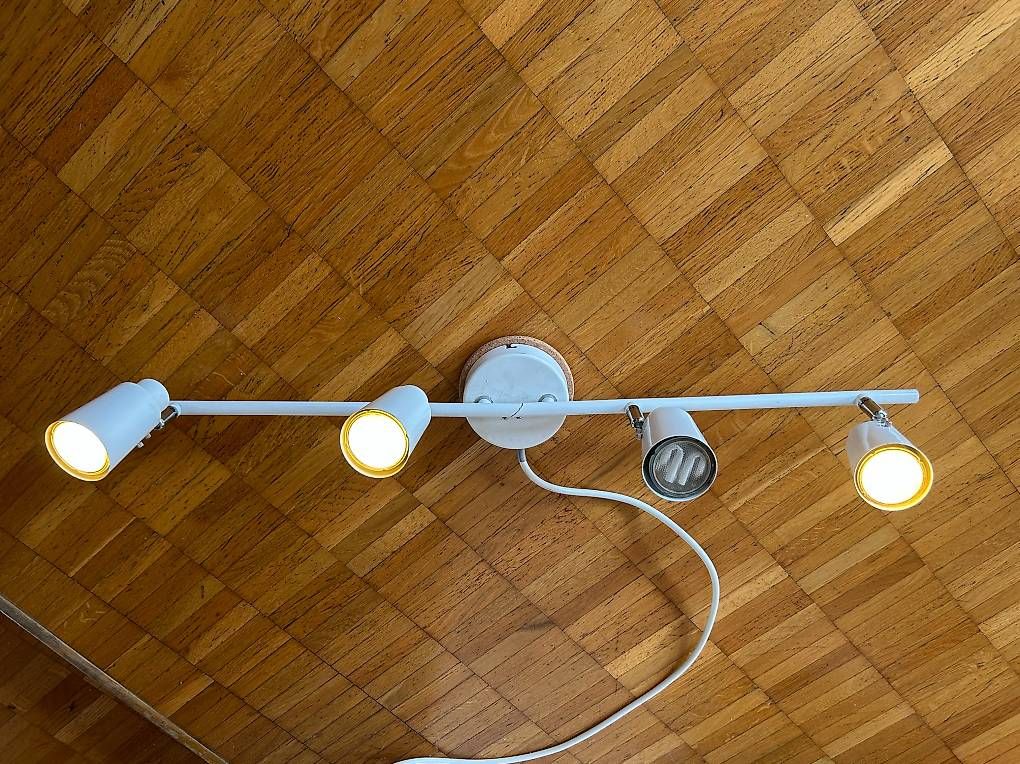 Lampade: 4-teiliger Bodenspotlampe – Usato da Zürich venduto da BuenosAires03 1