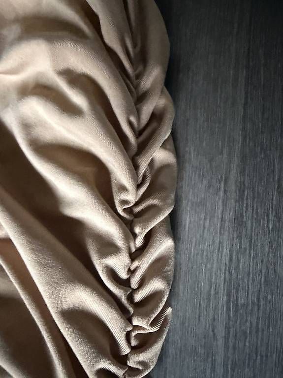 Kleider: Ensemble couleur peau  – Gebraucht aus Plan-les-ouates von Jordane.S 1