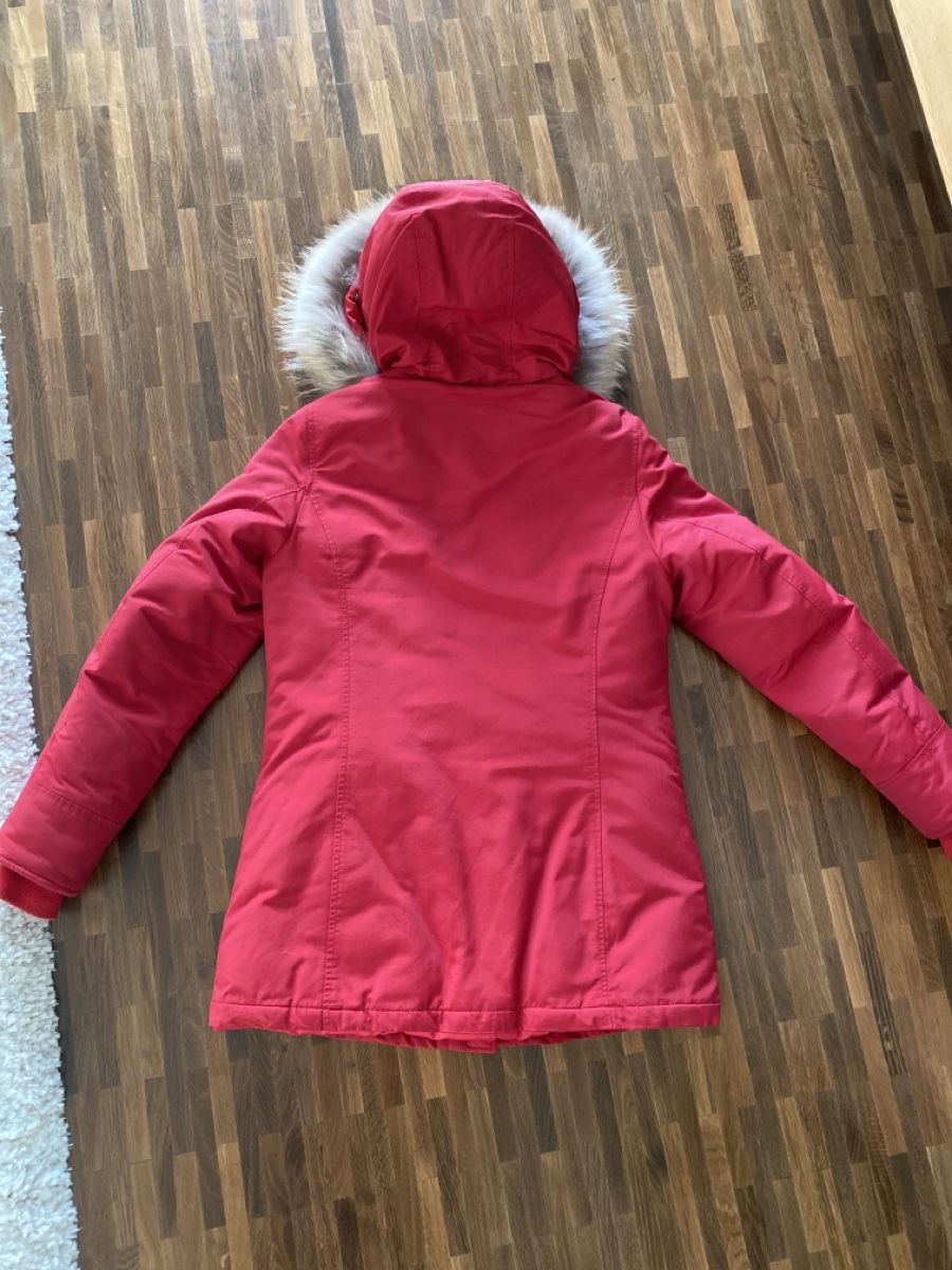Jacken: Winter Jacket . Removable hood fur. – Gebraucht aus Zürich von lar_8826 6