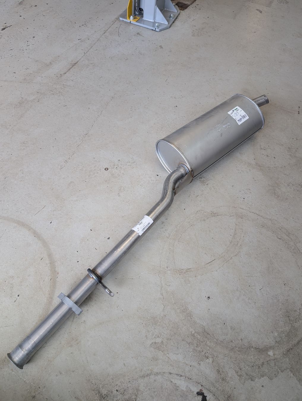 BMW Échappements: Auspuffendtopf BMW 318i e36 – Neuf (Voir description) à Affeltrangen par ste92 3