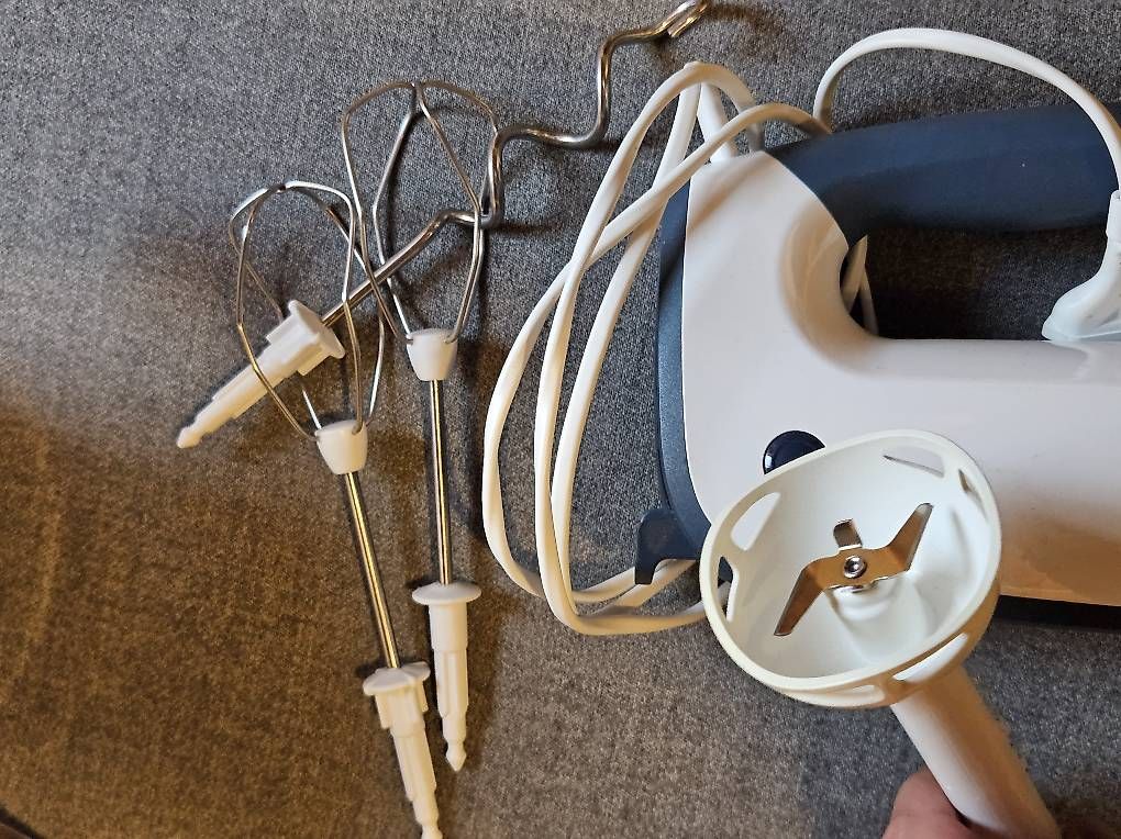 Appareils de cuisine: Handmixer 450 Watt – D'occasion à Winterthur par diiimiiitriii 1