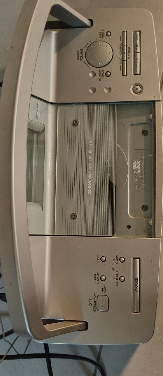 Sharp Radio: Sharp RD-T5R CD-Radio Portablesystem – Usato da Möriken AG venduto da ste_sdp9