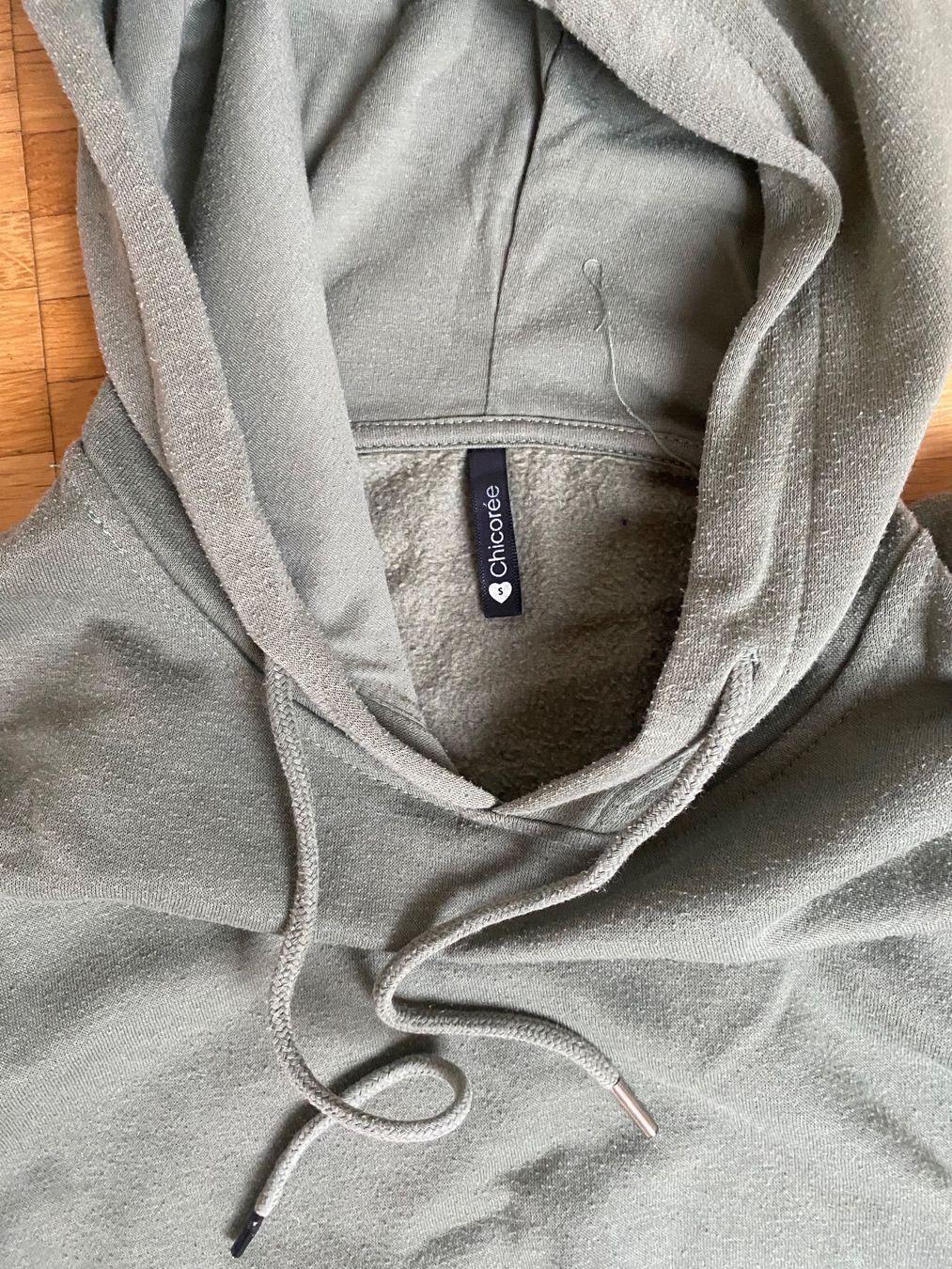 Maglioni & Felpe: Kapuzenpullover olivgrün Chicorée Grösse S – Usato da Geroldswil venduto da Fisher01 1