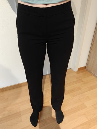 Damen Stoffhose schwarz klassisch in gutem Zustand