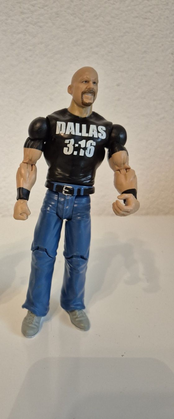 WWE Statuette: WWE Basic Series 29 Stone Cold Steve Austin 2011 – Usato da Buchs SG venduto da Bray_Law