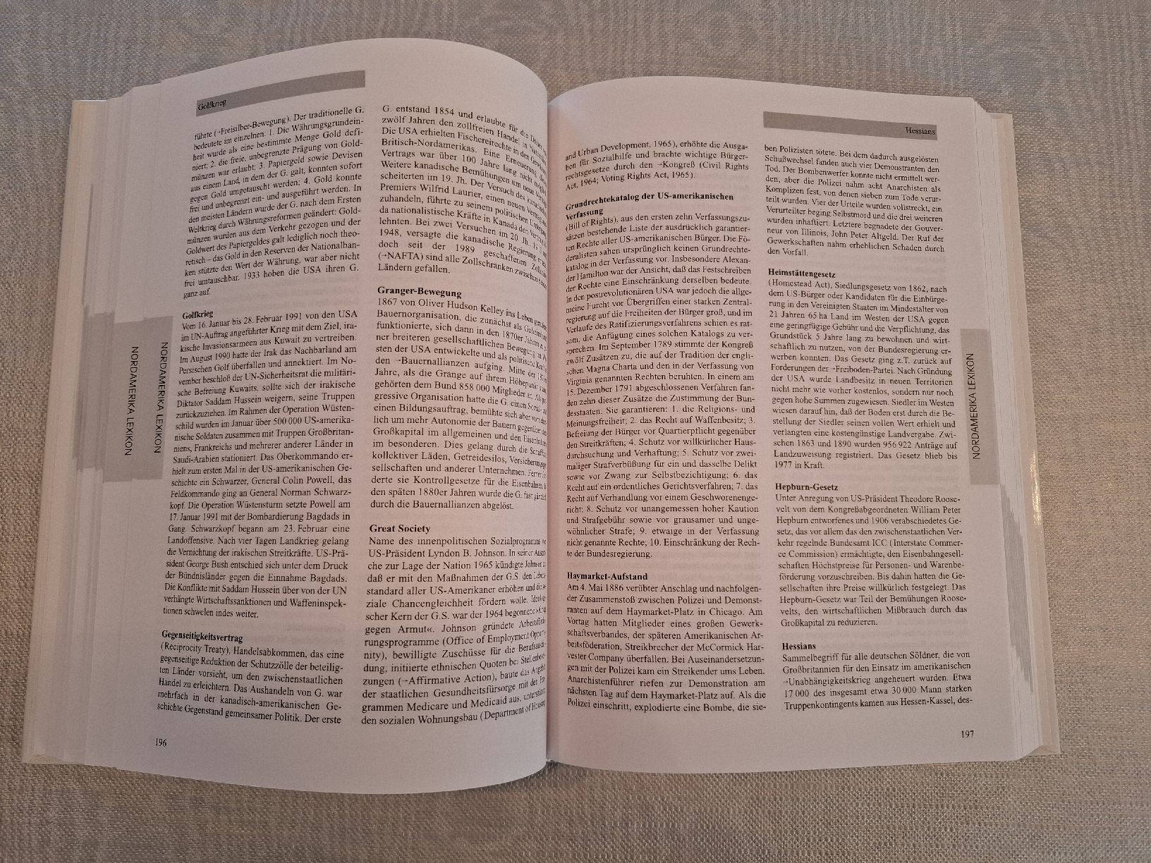 Libri: Chronik Handbuch Amerika - Geschichte der USA – Nuovo (secondo la descrizione) da Bäretswil venduto da Galada 5