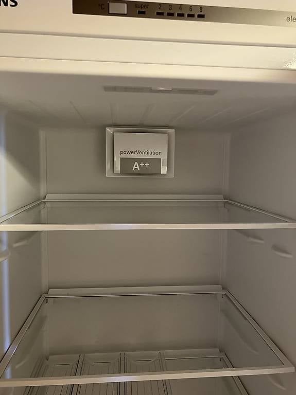 Réfrigérateurs: Siemens Kühlschrank – D'occasion à Schaffhausen par fra_5jf2 2