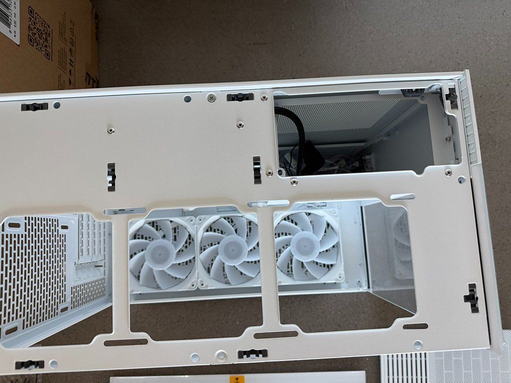 Phanteks Custodie: Phanteks XT V3 PC case for sale, almost new condition – Usato da Luzern venduto da captainmhun 3