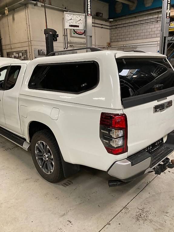 Mitsubishi Tutti pezzi di ricambio auto: Hardtop Mitsubishi L200 – Usato da Muhen venduto da CMARO07