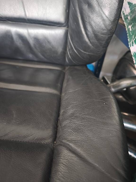 Tutti pezzi di ricambio auto: BMW E36 Limousine Fahrersitz  – Usato da Zihlschlacht venduto da rad_vvm9 4