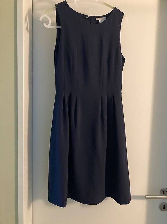 Robes: Blaues Kleid Gr. 36 – D'occasion à Luzern par Judith01112