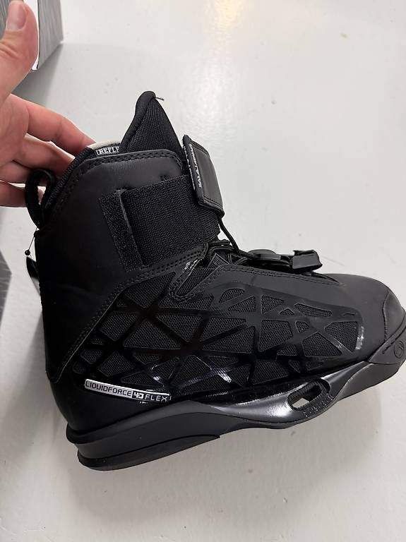 Scarpe da uomo: New liquid Force Flex 4D 43-44 NP590.- – Usato da Le Mont-sur-Lausanne venduto da swisssail 4