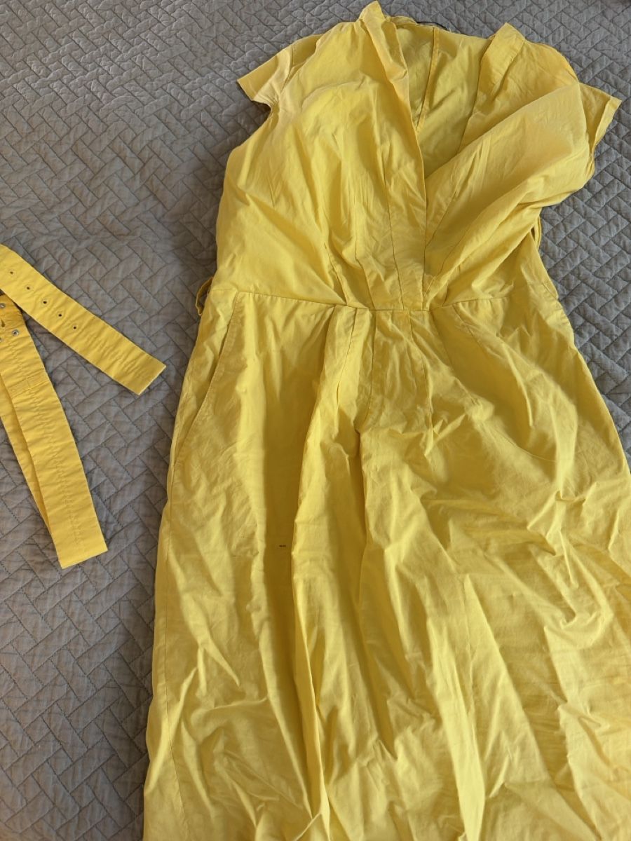 Hugo Boss Vestiti: Sonnengelbes Kleid von Boss – Usato da Uerikon venduto da ZurichCity01