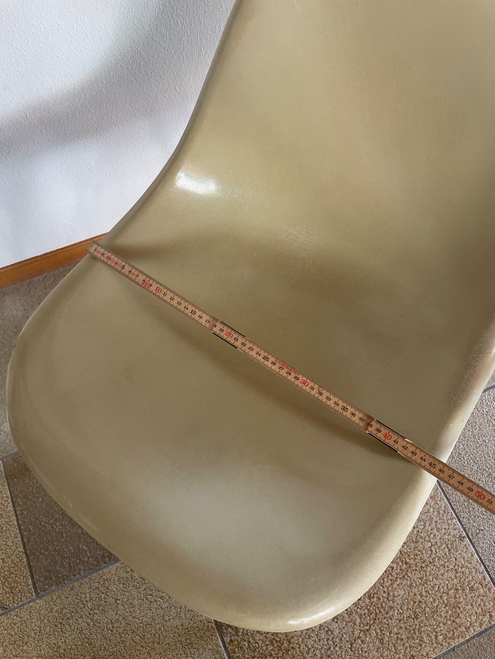 Eames Stühle: 2 Vitra Eames Fiberglass Side Chairs DSX Stühle Parchment – Gebraucht aus Neuhausen am Rheinfall von noelle0810 4