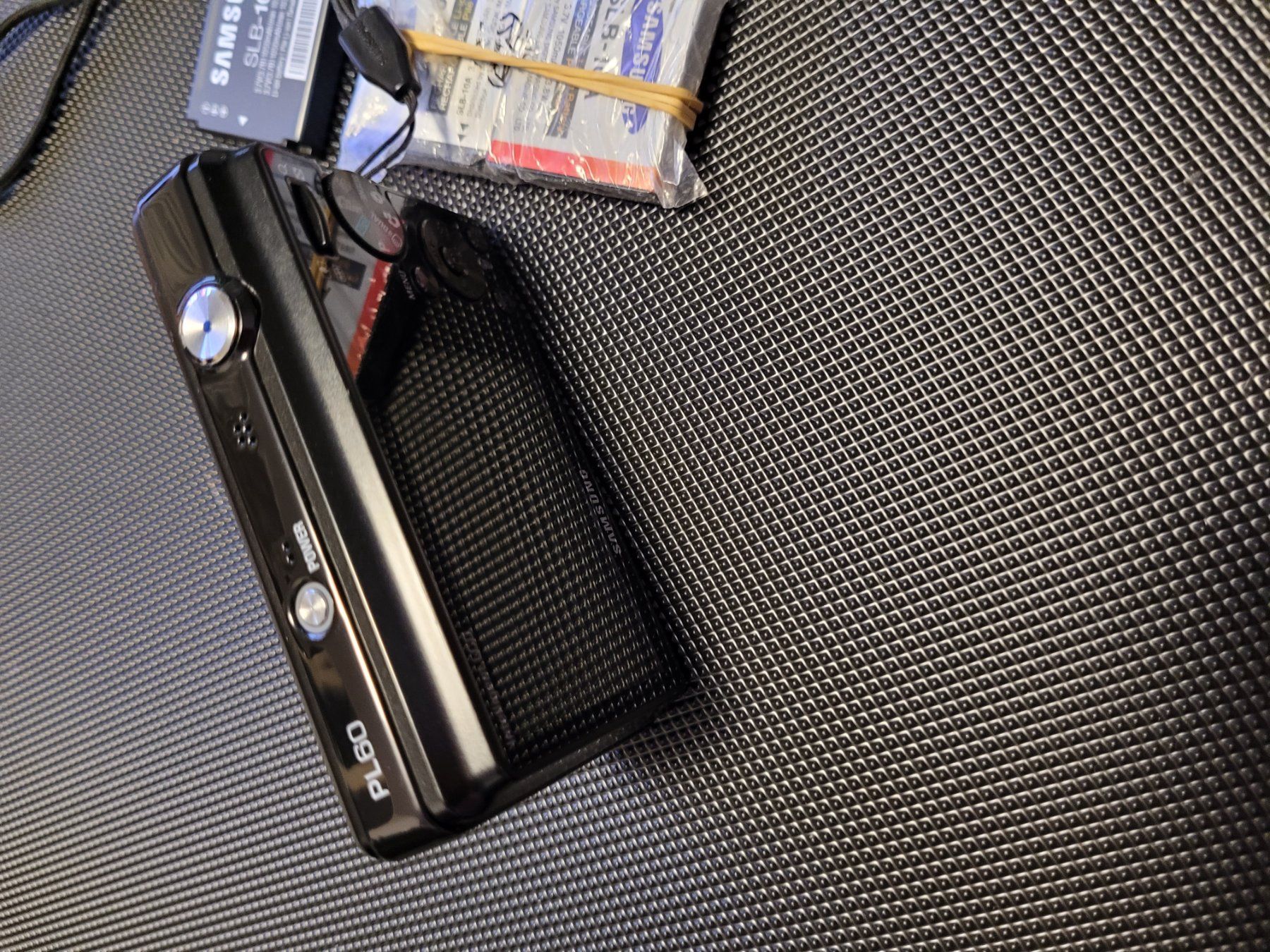 Samsung Kamera: Samsung PL 60 Digitalkamera – Gebraucht aus Sevelen von ste_ph9z 3