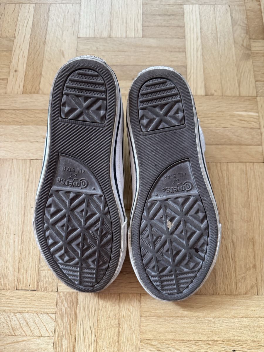 Converse Schuhe für Jungen: Converse Grösse 32 – Gebraucht aus Kleinandelfingen von les_gb7w 1