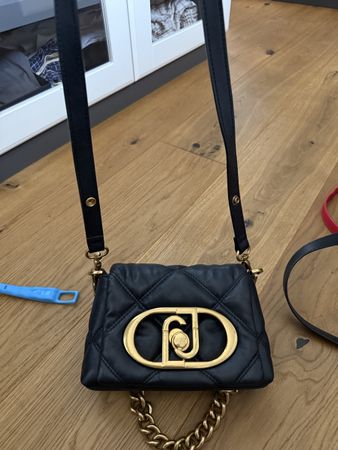 Sac bandoulière Liu Jo noir matelassé logo doré neuf