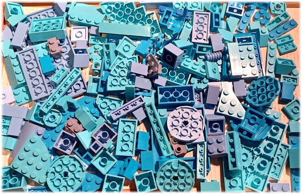 Lego Kit di costruzioni: LEGO 150 Verschiedene Blaue Teile -A81 – Usato da Morges venduto da cardeman61