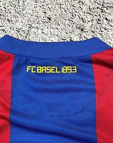 Nike Leibchen & Hosen: FC Basel Trikot Saison 11/12 Gr. M – Gebraucht aus Basel von noe.isler 3