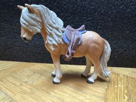 Schleich Pony mit Sattel