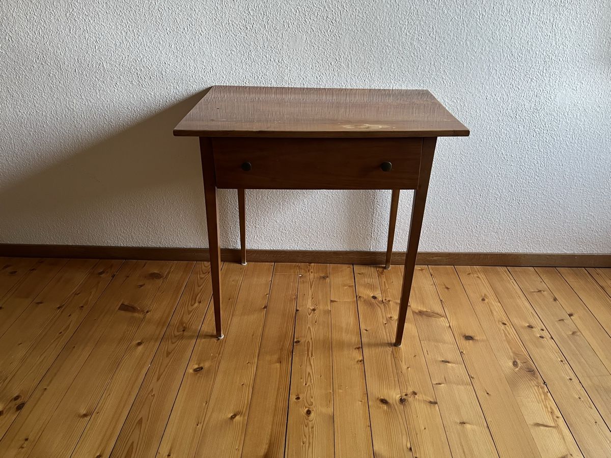 Tische: Schönes Biedermeier Tischchen – Gebraucht aus Steffisburg von guidamba