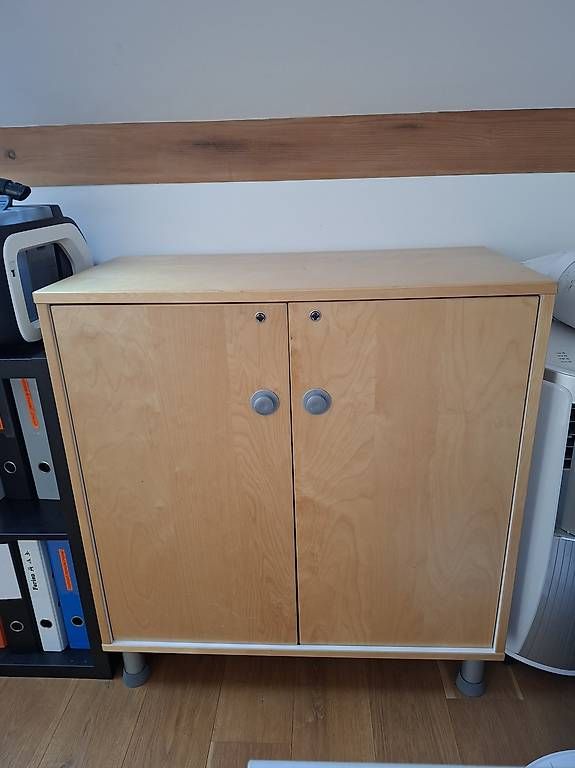 Schränke: Schrank – Gebraucht aus Grosswangen von _Ra 1