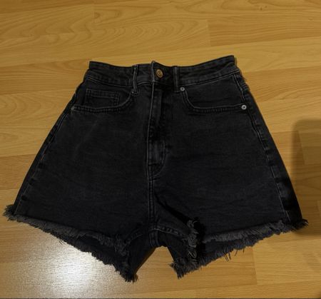 Shorts en jean noir taille haute femme état neuf
