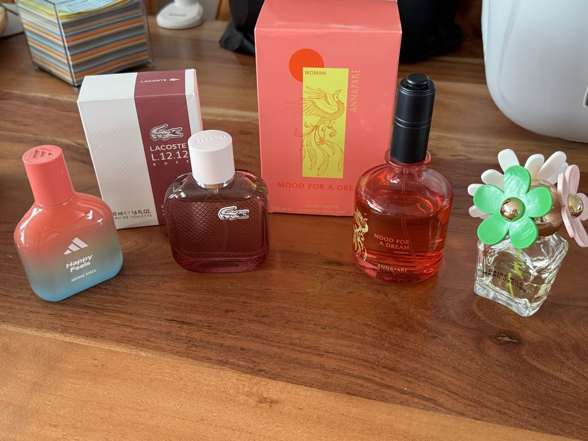 Marc Jacobs Profumi & Eau de Toilette: 4 Parfum Set Marc Jacobs Lacoste Annayake Adidas – Nuovo (secondo la descrizione) da Volketswil venduto da SandraC09