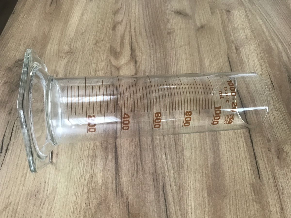 Gläser: Laborglas 1000ml Messglas mit Skala – Gebraucht aus Kappelen von Opi11 3
