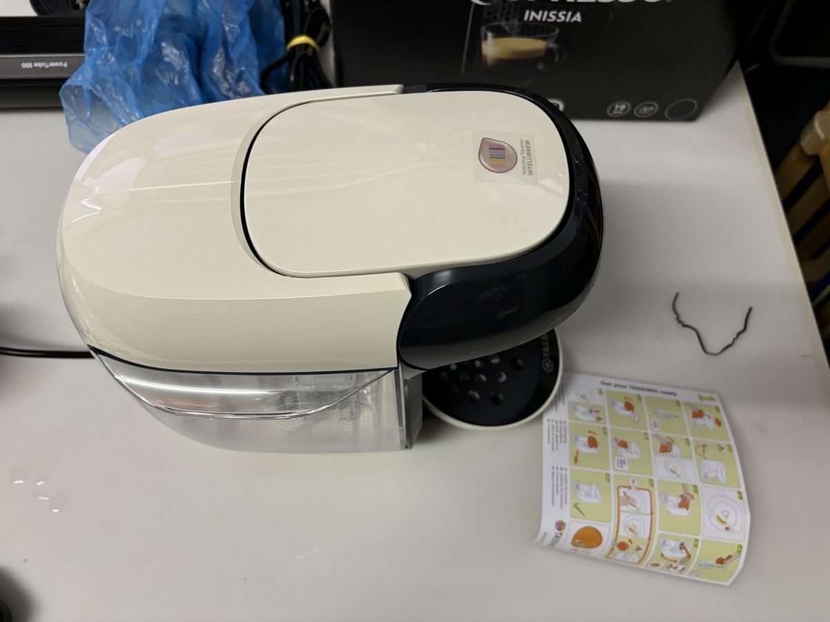 Bosch Kaffeemaschinen & Espressomaschinen: Kapselmaschine TASSIMO Happy NEU – Neu (gemäss Beschreibung) aus Küssnacht am Rigi von sie_5yqs 5