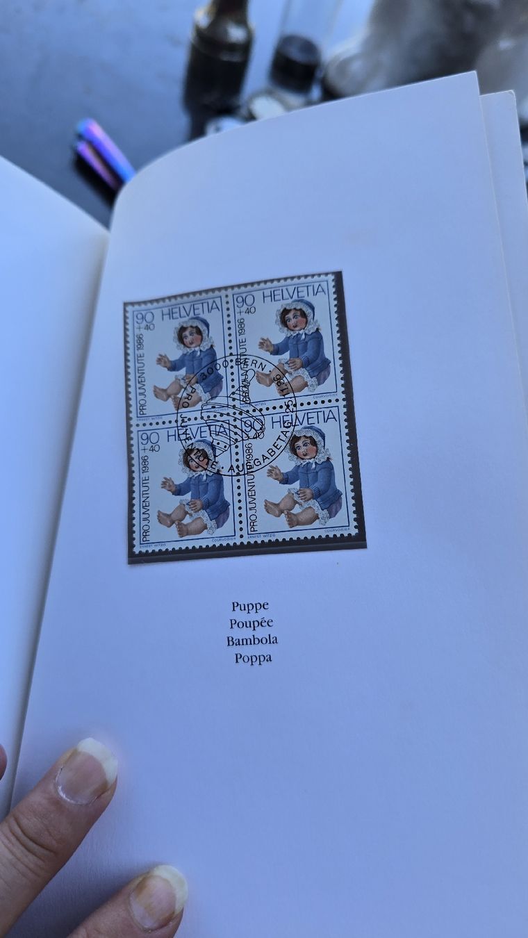 Swiss Plaketten & Abzeichen: Briefmarkensammlung – Gebraucht aus Pieterlen von sal_fd6z