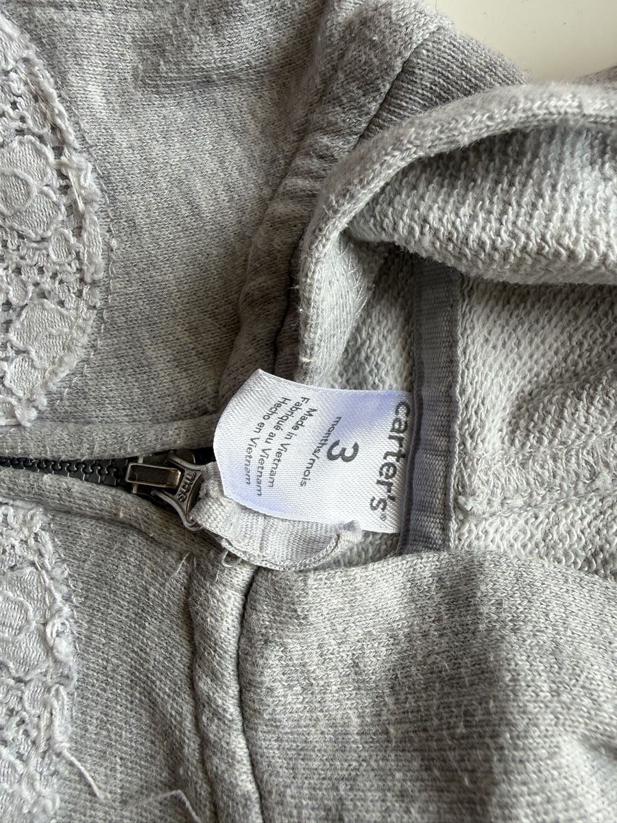 Giacche & Cappotti: Sweat zipper gris avec cœur T3 mois – Usato da Saulcy venduto da lanah31 1