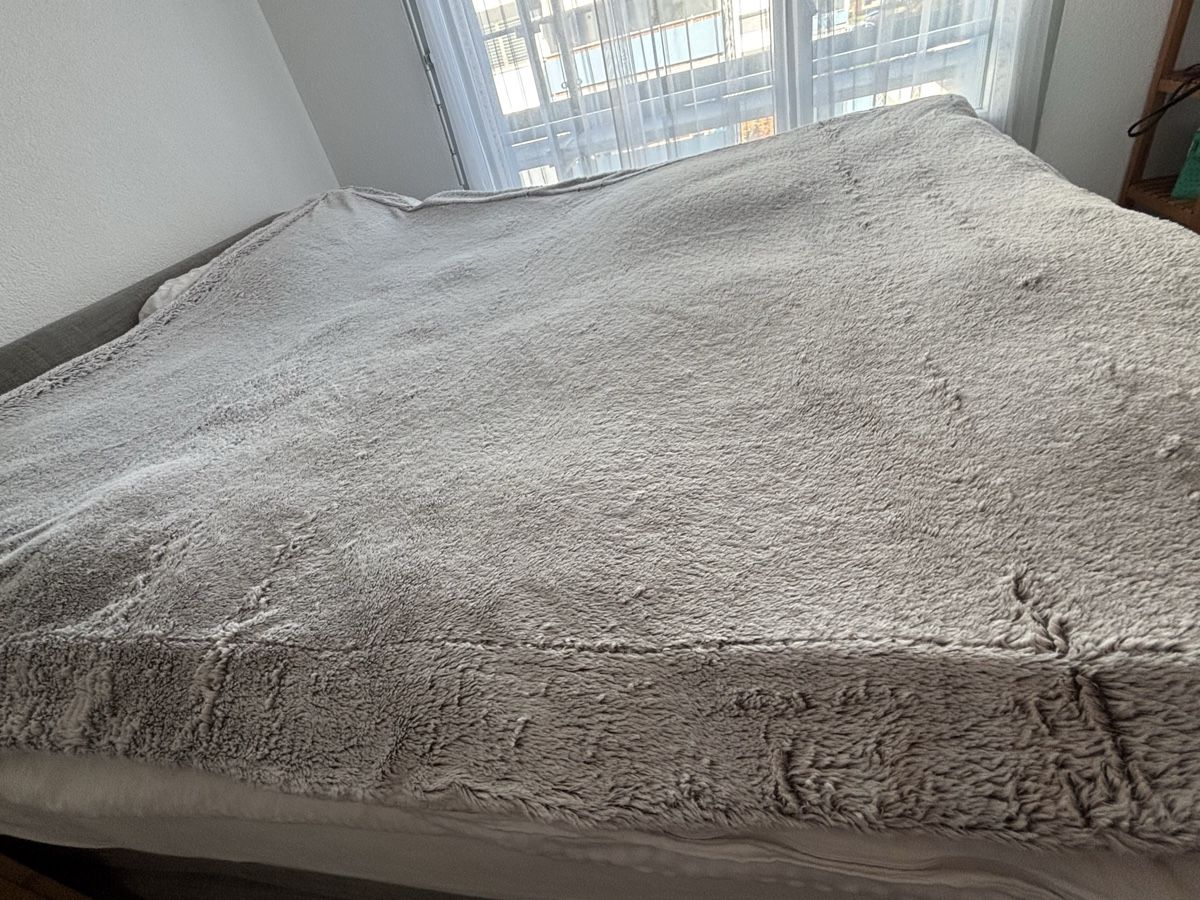 Decken: Decke 150 x200 cm  – Gebraucht aus Zug von Biki72