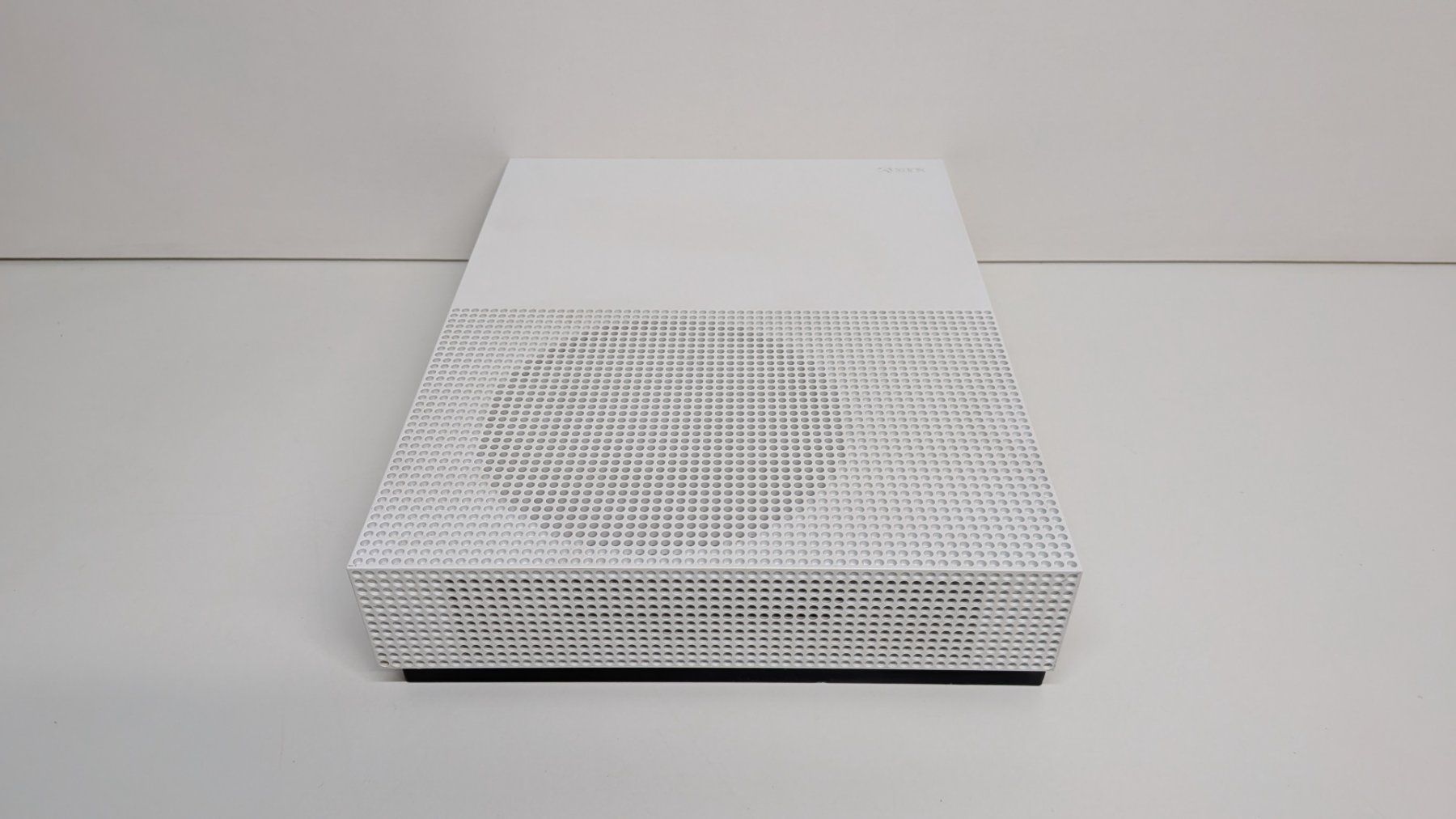 Microsoft Konsolen: Microsoft Xbox One S mit Controller, 365 GB – Gebraucht aus Menziken von mame18 6