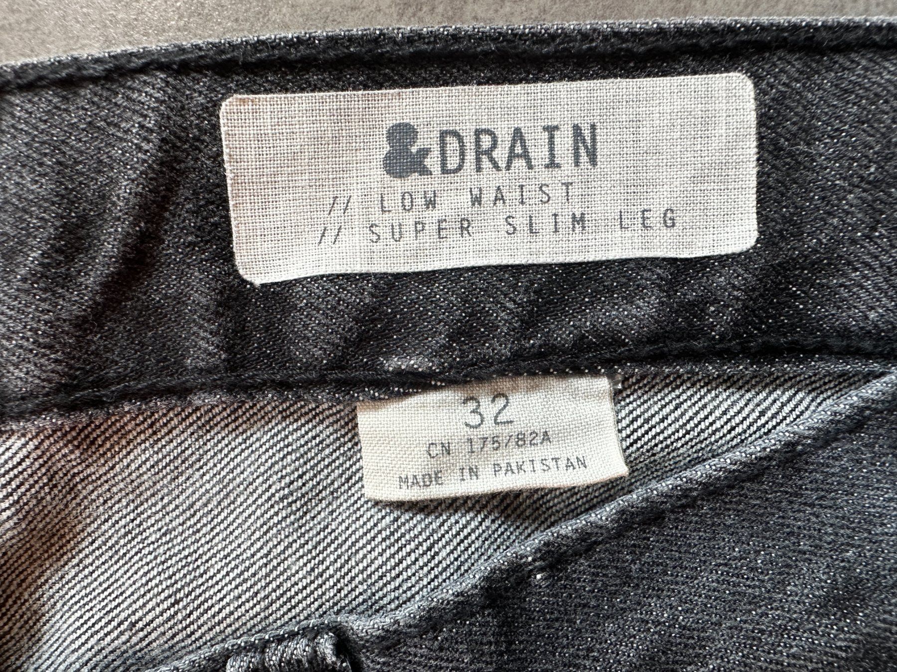 Jeans: Jeans Super Slim Leg Gr. 32 – Usato da Mittelhäusern venduto da curi-drummer 2