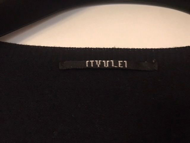 Maglioni & Felpe: Pull, cache-cœur,  Rivulet – Usato da Boudry venduto da JulieG13 4