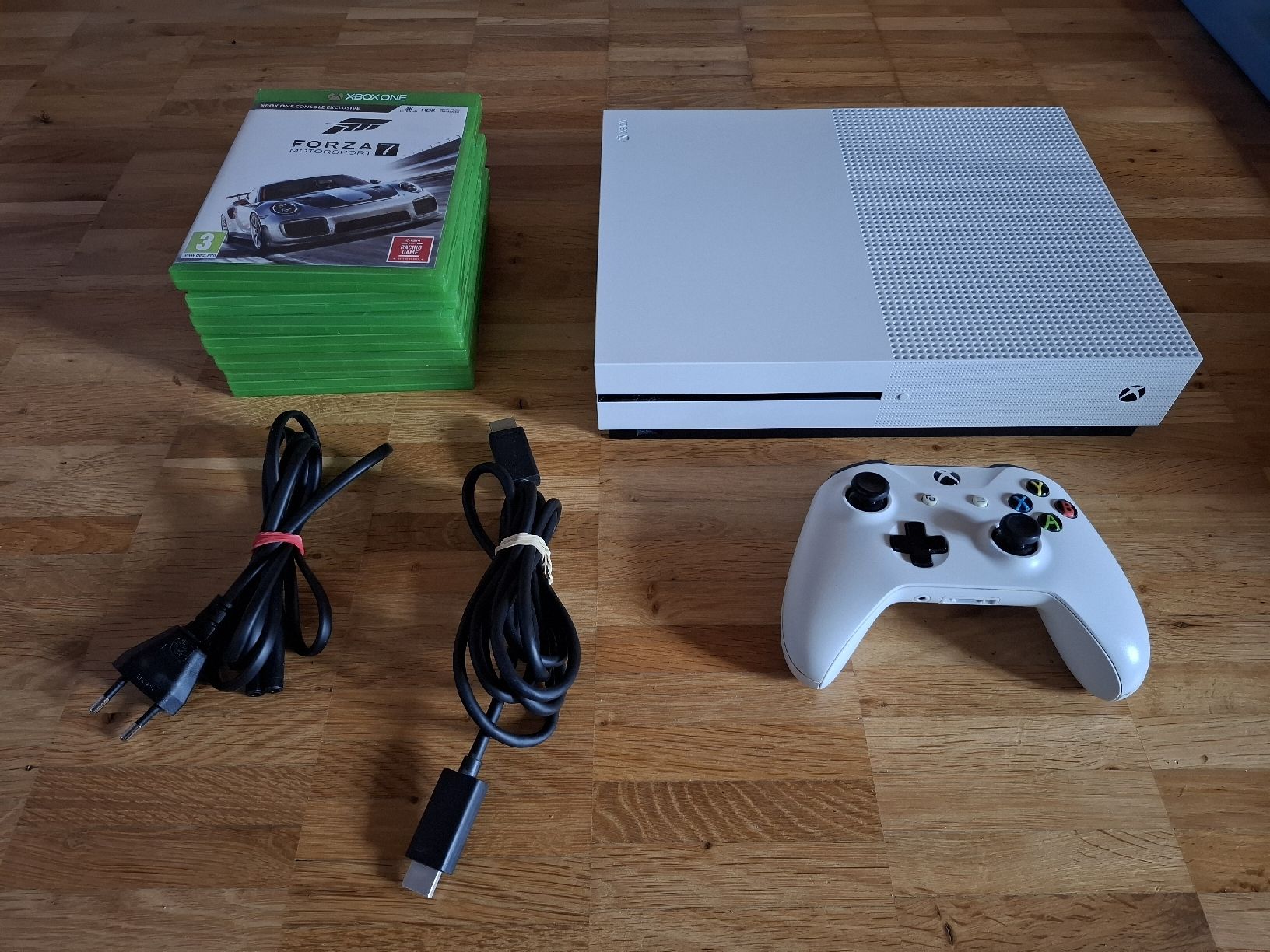XBOX One S mit 7 Games (Gebraucht) in Neuenegg für CHF 50 – mit ...