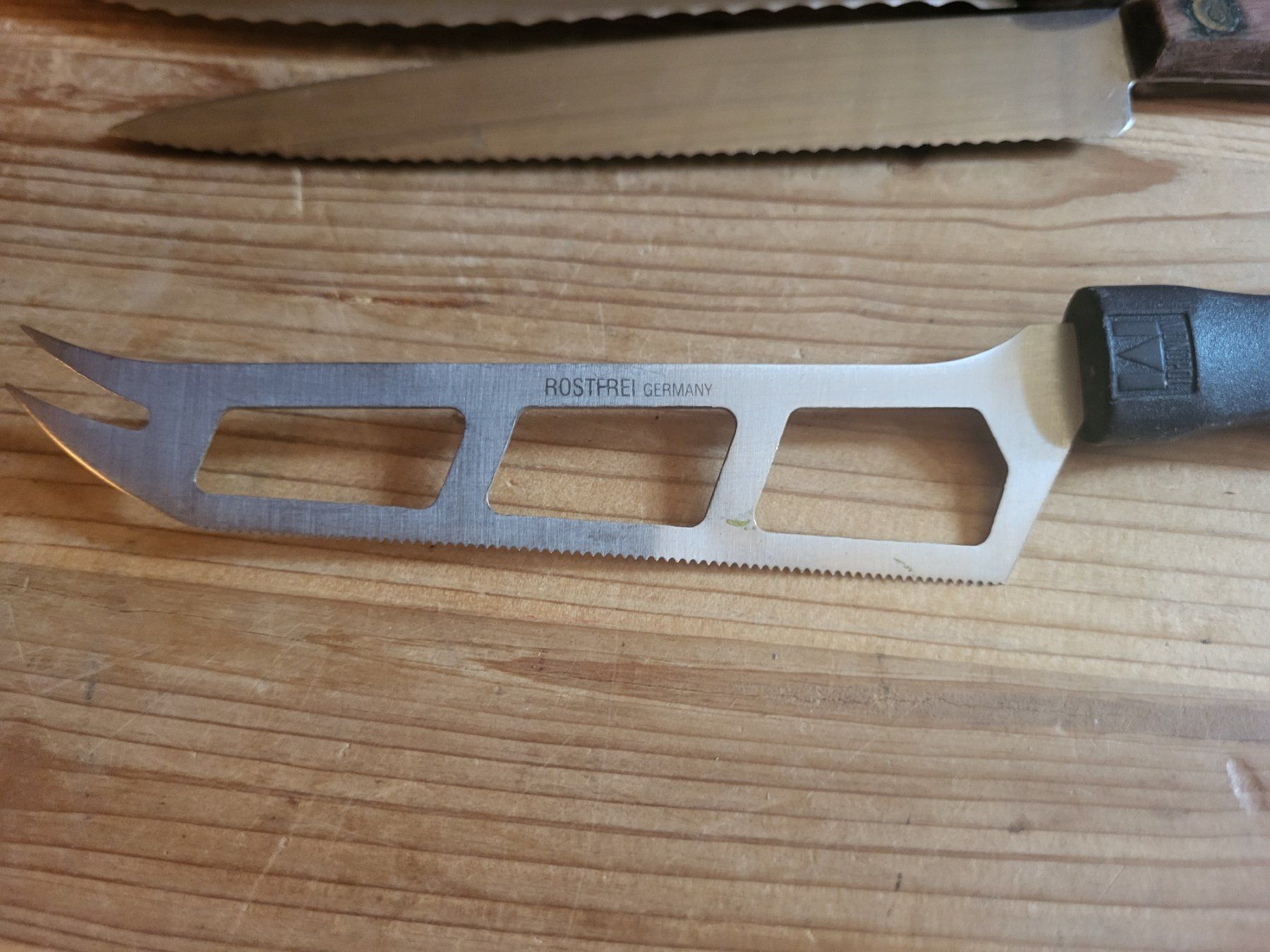 Coltelli da cucina: Interessantes Messerset – Usato da Guggisberg venduto da Aegertenlehn 6