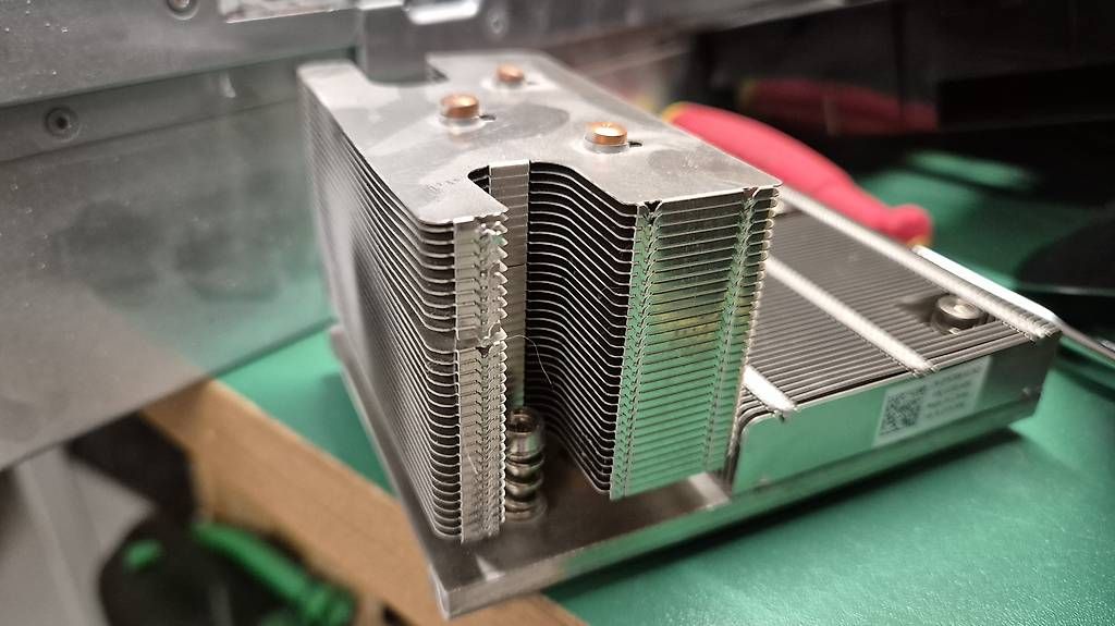 Server: Dell CPU-Kühler (P/N 0YY2R8) – Gebraucht aus Aathal-Seegräben von heyiBims 1