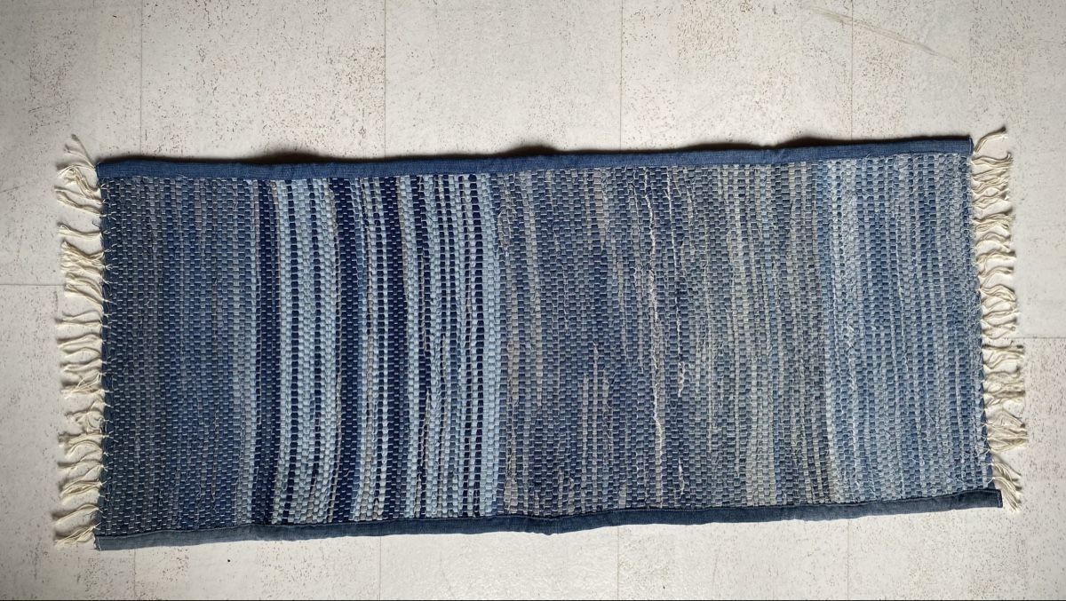 Tappeti: Teppich aus Jeans recycelt - Handgewoben – Nuovo e nell'imballaggio originale da wichtrach venduto da Tvenus 1