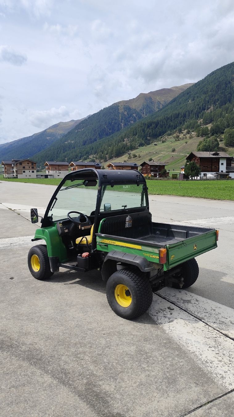John Deere Trattori: John Deere Gator Allrad – Usato da Ulrichen venduto da 130ttv 2
