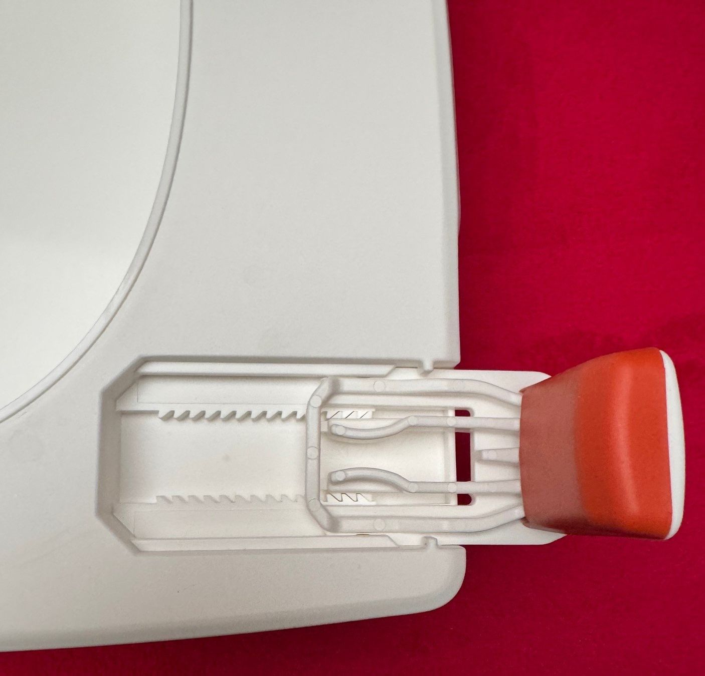 WC: Réhausseur de WC, avec crochets de fixation – Neuf (Voir description) à Colombier NE par ger_5g56 5