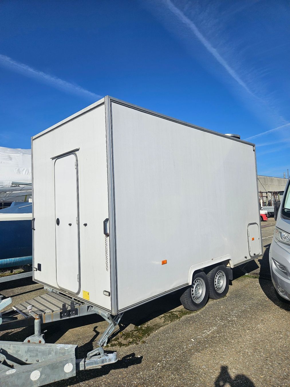 Daltec Remorques: Remorque Foodtruck équipée pour restauration – D'occasion à Morges par OP_Morges