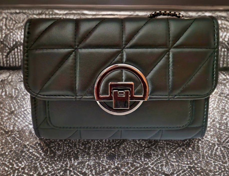 Taschen für Damen: Borsa donna nero – Neu (gemäss Beschreibung) aus Giubiasco von Stefaniav 1