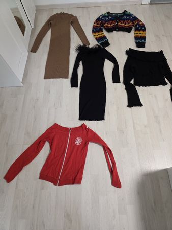Kleidungspaket Damen Pullover und Kleider Grösse M