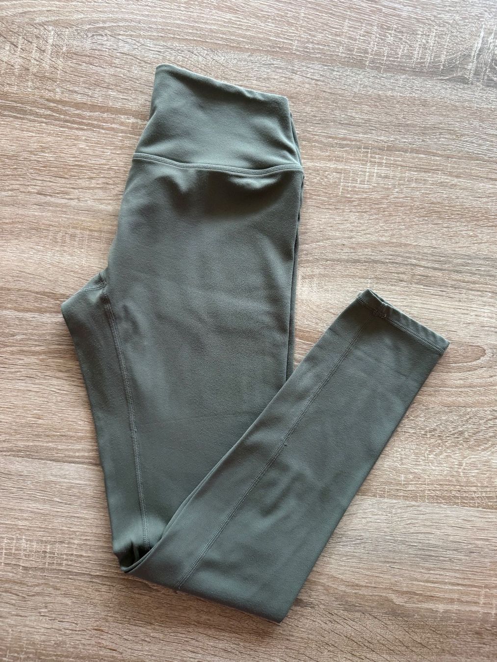 Leggings: Oner Active SOFTMOTION™ LEGGINGS WITH WHITE LOGO - S – Nuovo (secondo la descrizione) da Zürich venduto da SNovo