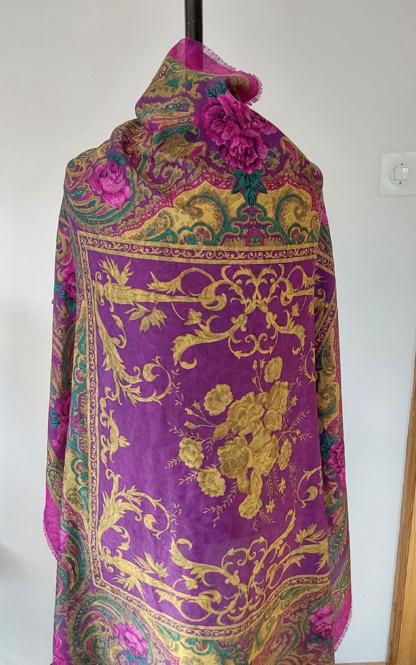 Foulard & Sciarpe: Schal Tuch quadratisch Polyester – Usato da Köniz venduto da scopello12 1