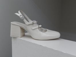 BERSHKA Mary-Jane Pumps in Weiss, Gr. 36