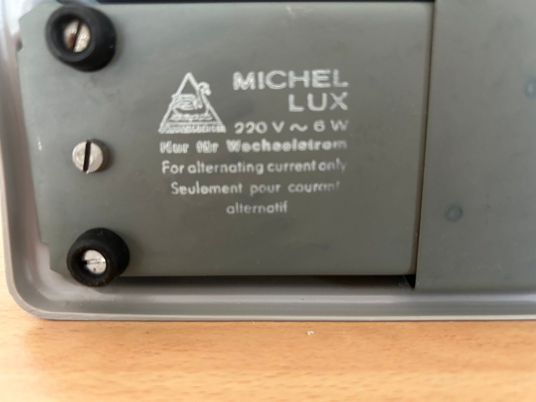 Lampade: Briefmarken Infrarotlampe Michel Lux – Usato da Lenzburg venduto da freedomky 2